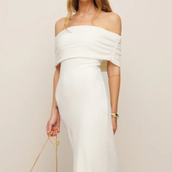 Reformation Dresses & Skirts - Reformation Ivory Knit off-the-shoulder Dress
